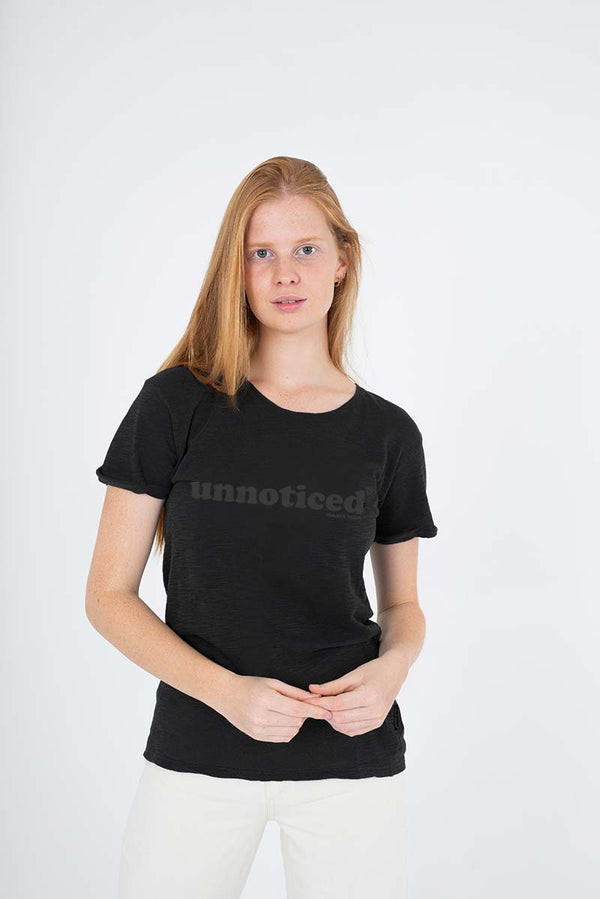 Camiseta mujer. "Unnoticed"